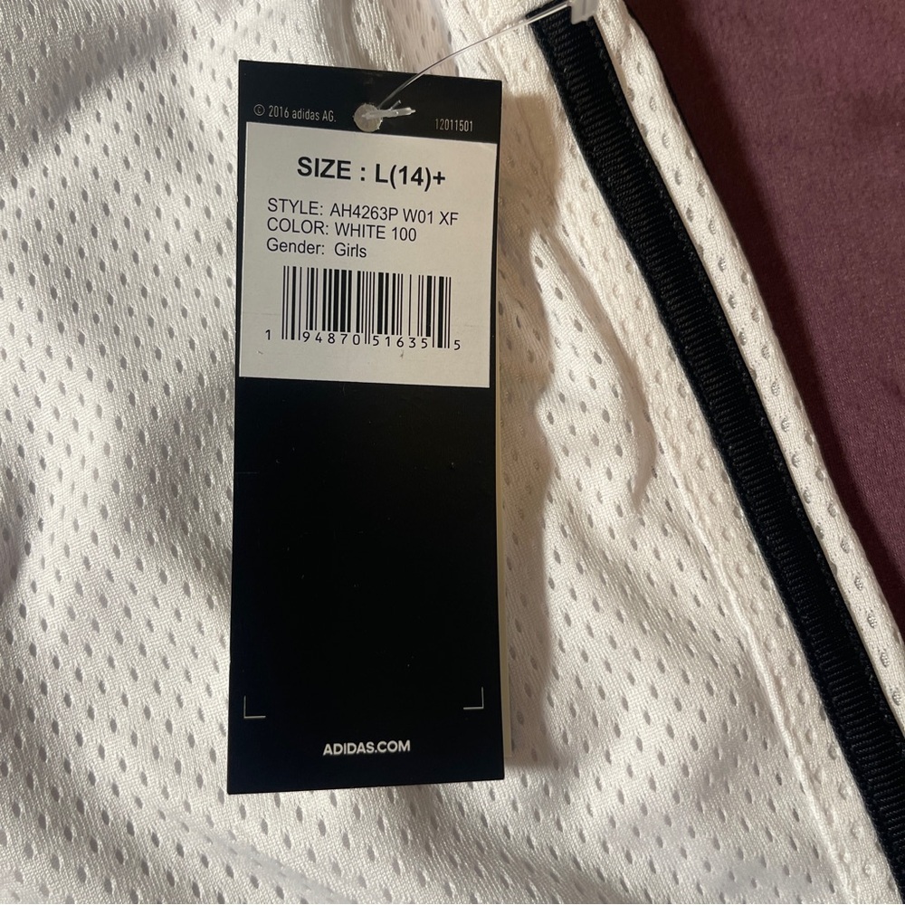 Adidas Ultimate Mesh Shorts 5" inseam White - Youth Girls Large (14) NWT - Picture 3 of 8